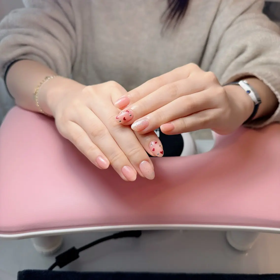 ネイル チークネイル フレンチネイル グラデーション 韓国ネイル マグネットネイル Hana Nailのネイルデザイン