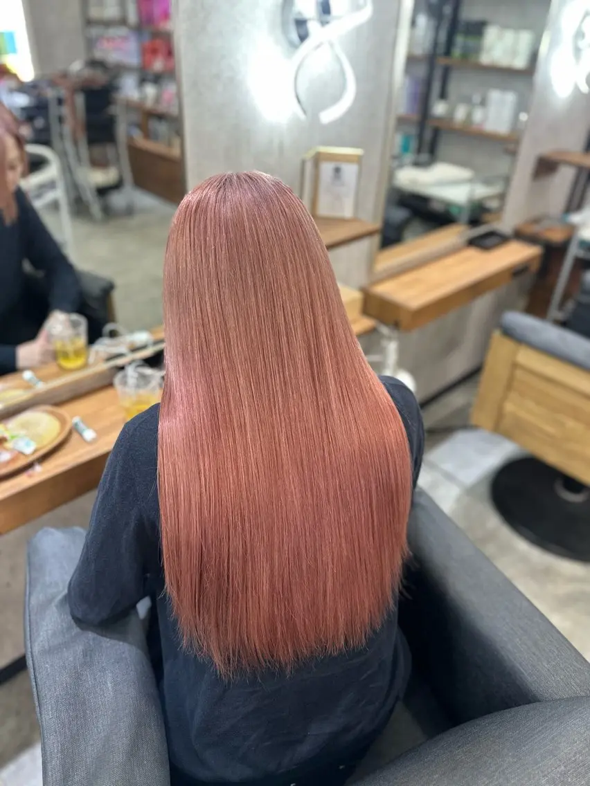 ロング ヘアカラー MOURI CHISATOのヘアスタイル