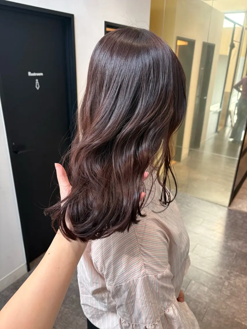 ミディアム カラー ヘアカラー トリートメント mao | 柔らか艶カラー🫧のヘアスタイル