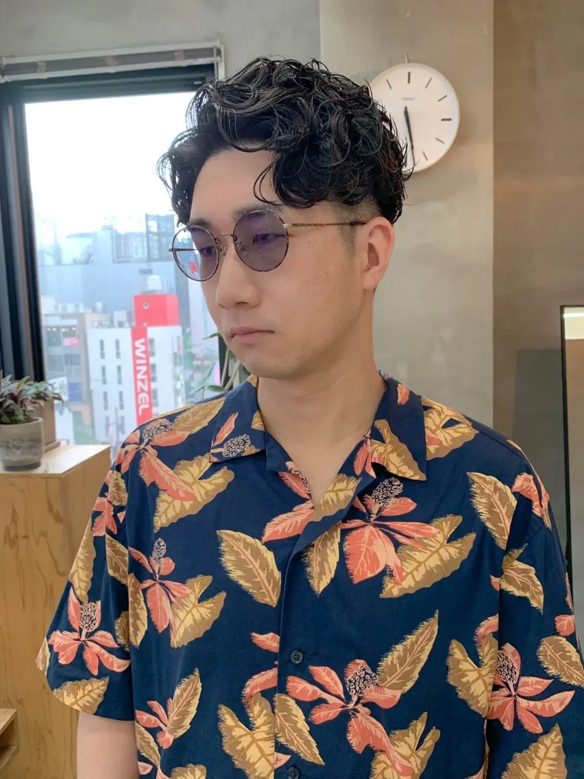 ショート パーマ メンズ ビジネス メンズパーマ 刈り上げ カット パーマ トリートメント 横井伴典 名古屋駅 メンズパーマ/カットのヘアスタイル