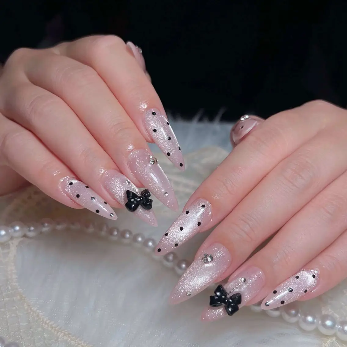 ネイル オーロラネイル 長さ出し フラッシュネイル フレンチネイル ジェルネイル ハンドネイル Amee Nail Salonのネイルデザイン