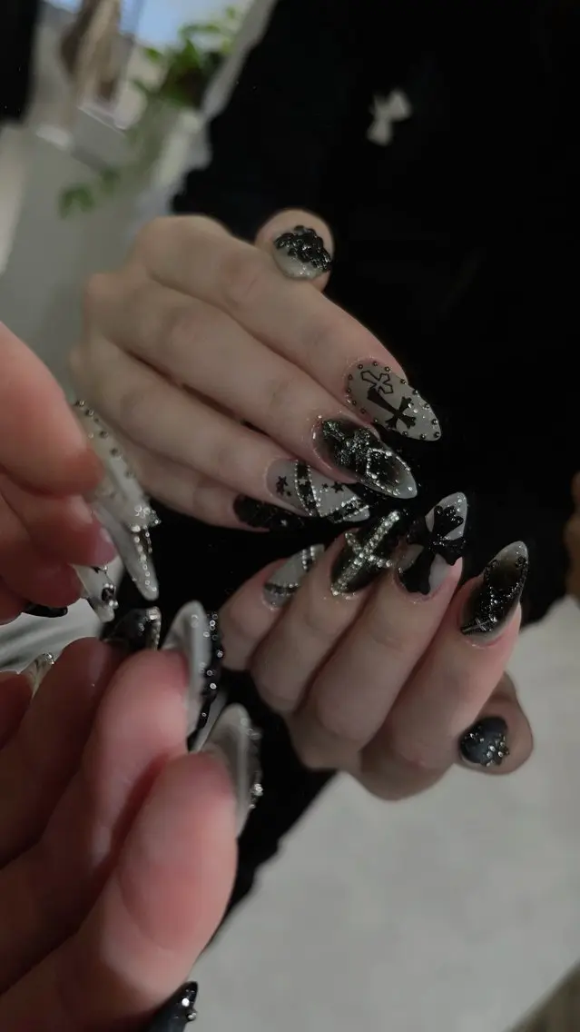 ネイル ハンドネイル SHE Nailのネイルデザイン