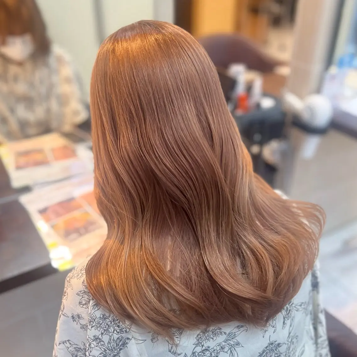 ロング カラー ベージュカラー ブリーチ Luana .Rioneのマツエク・マツパデザイン
