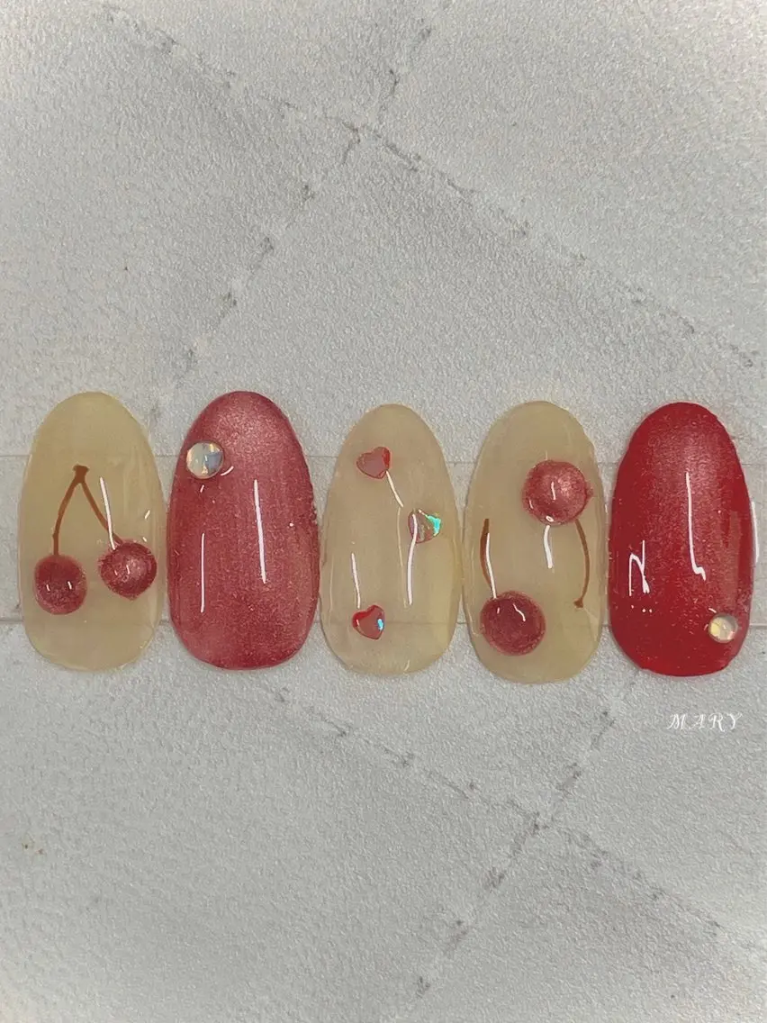 ネイル ハート マグネットネイル ニュアンスネイル ワンカラーネイル 春ネイル ハンドネイル Mary nail .narumiのネイルデザイン