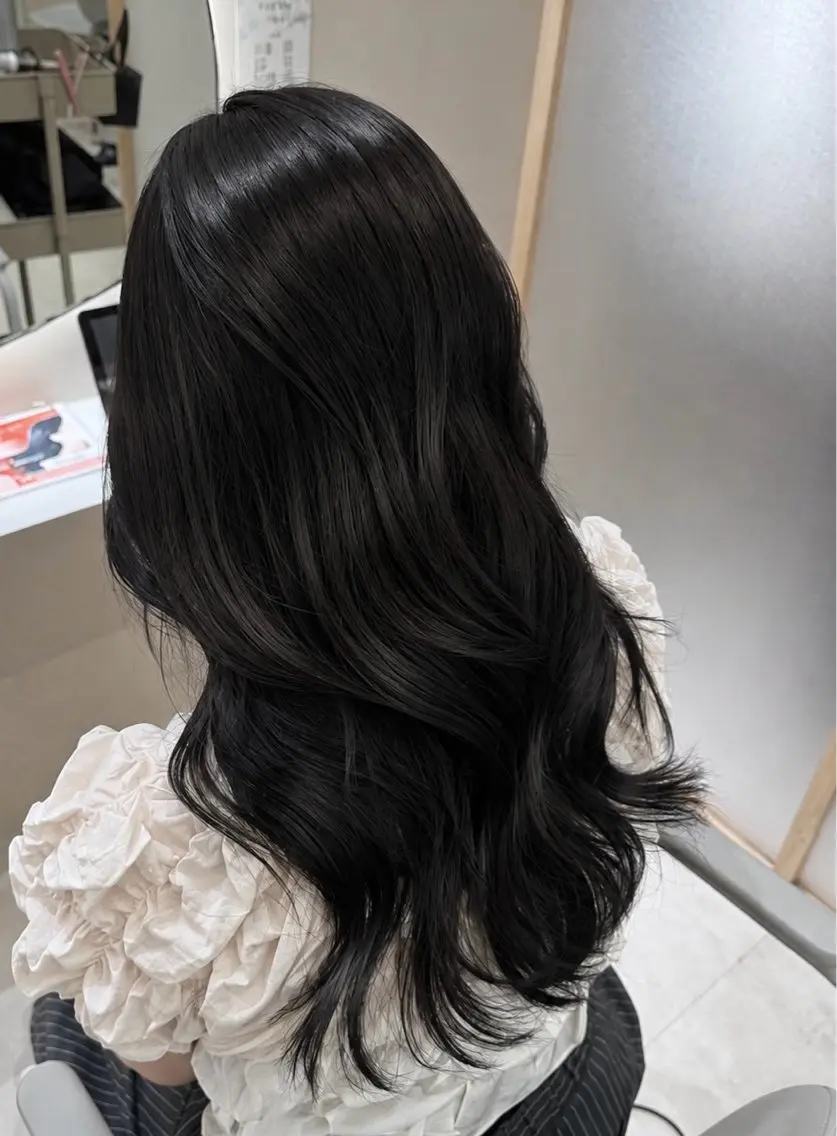 ロング カラー 黒髪 ブルーカラー ブルーブラック 透明感カラー カット ヘアカラー トリートメント Zina千葉2nd 💫萌音のヘアスタイル