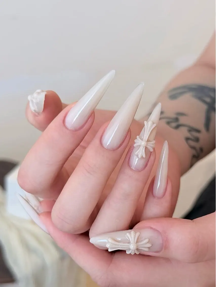 💕オフなし　チップ長さ出し　ワンカラー➕パーツ2本の写真