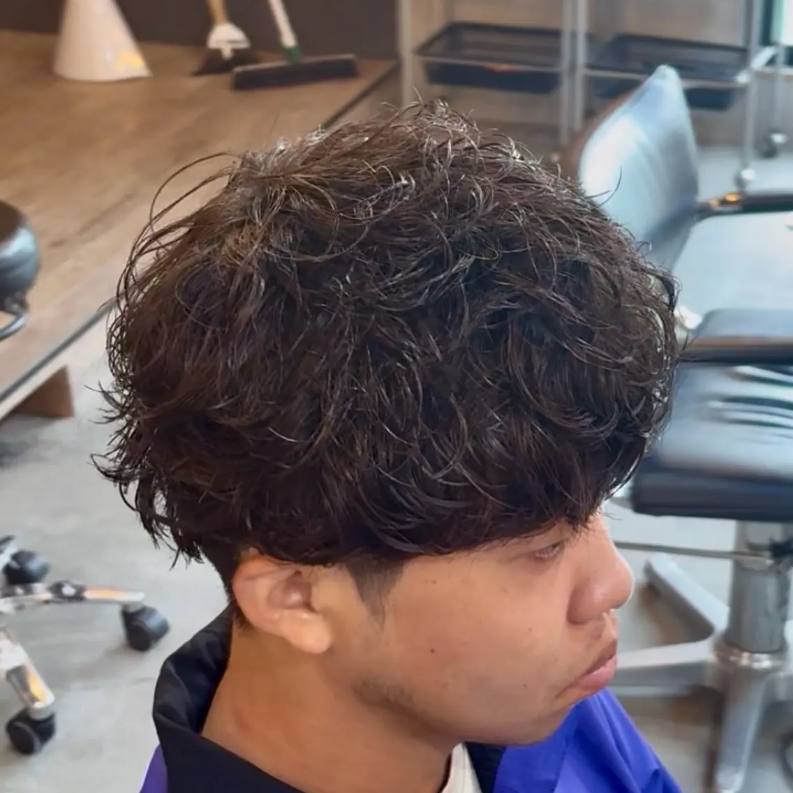 ショート パーマ メンズ カット パーマ シャドウパーマ 小形のヘアスタイル
