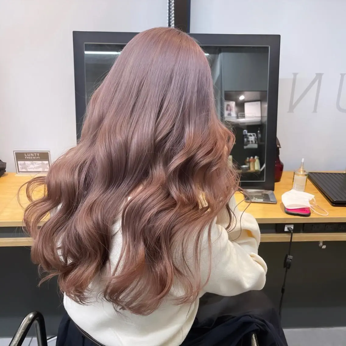ロング カラー カット トリートメント 韓国レイヤー×艶髪 ハイトーンRyukiのヘアスタイル