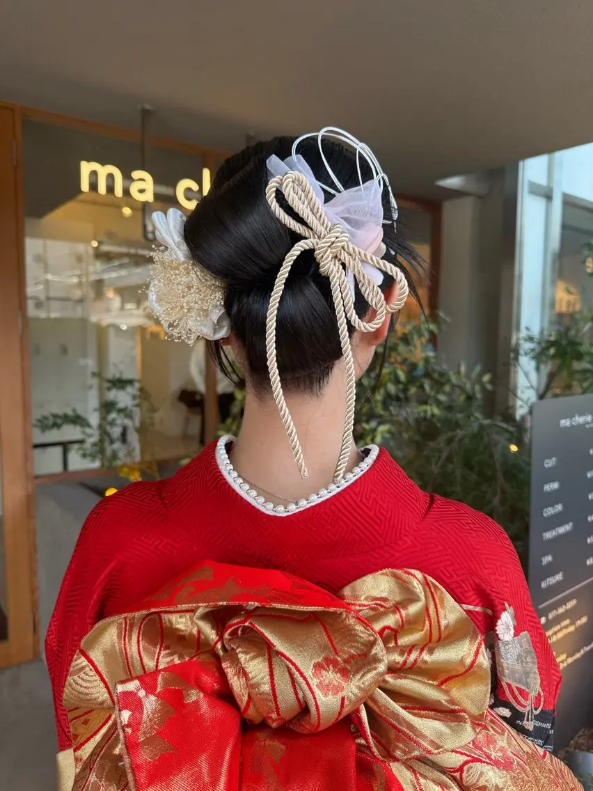 ロング ヘアアレンジ 成人式 ヘアセット 浦辻 夏紀のヘアスタイル