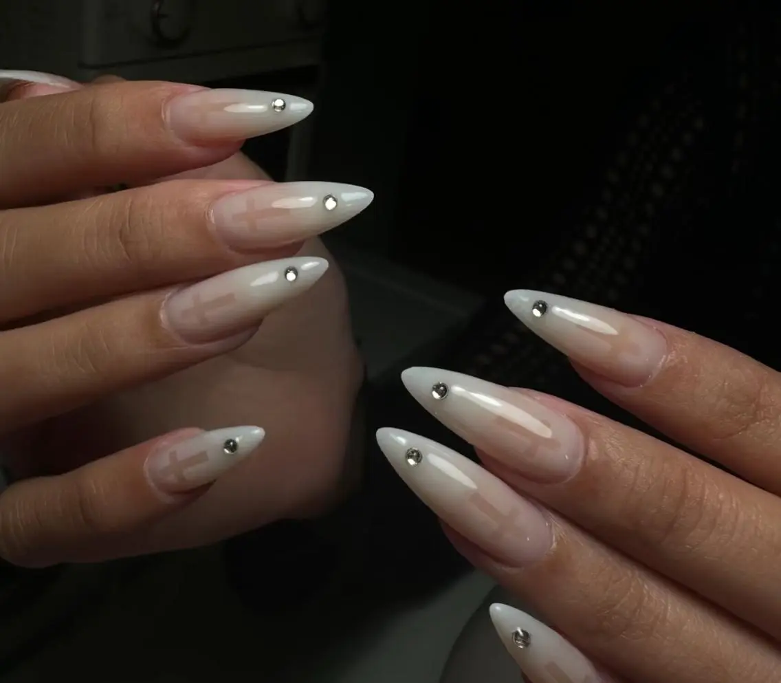 ネイル ハンドネイル ハンドケア 🍑 momo_nailのネイルデザイン