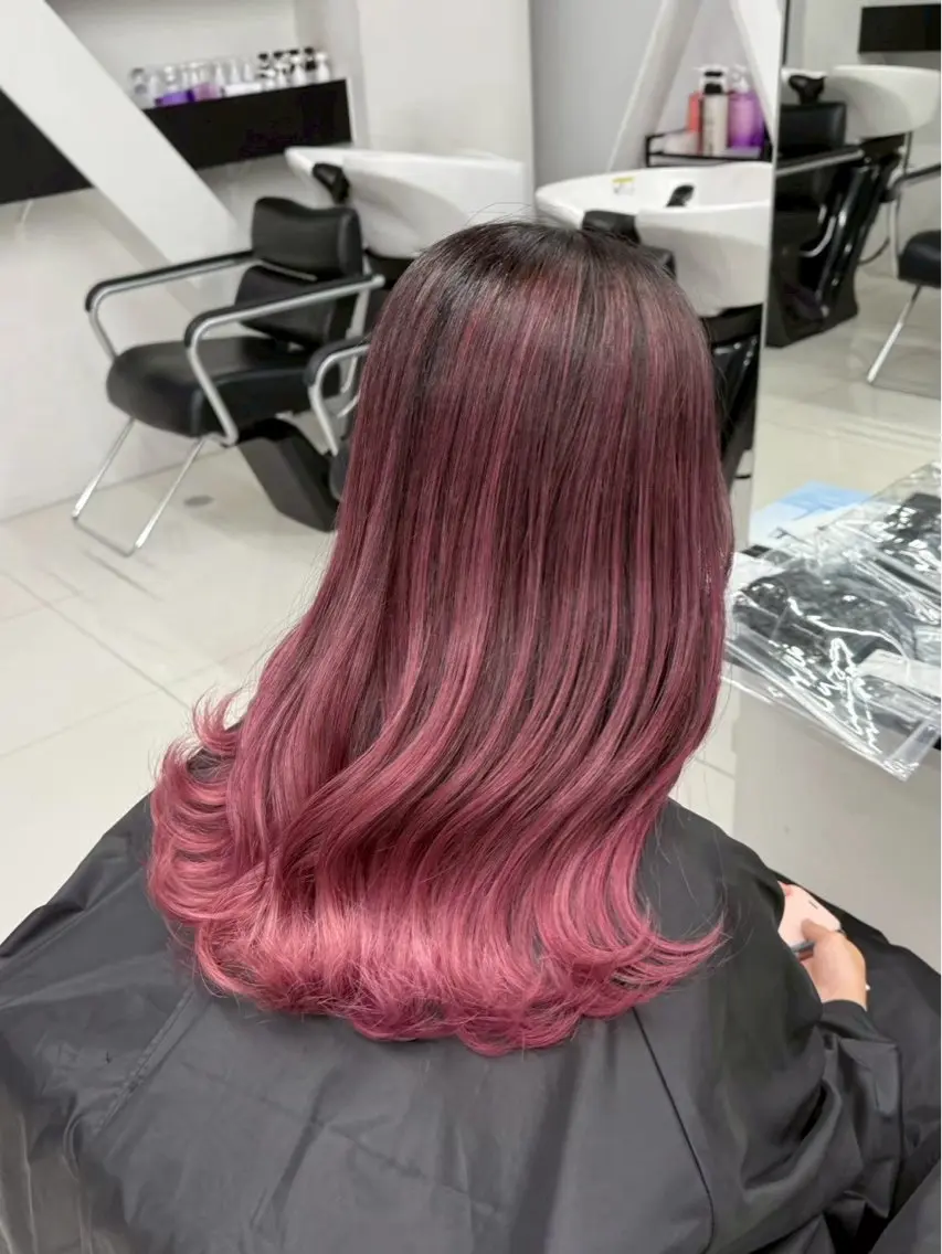 ロング カラー ハイトーンカラー カラーモデル募集中 🩷ALIVE 七海のヘアスタイル