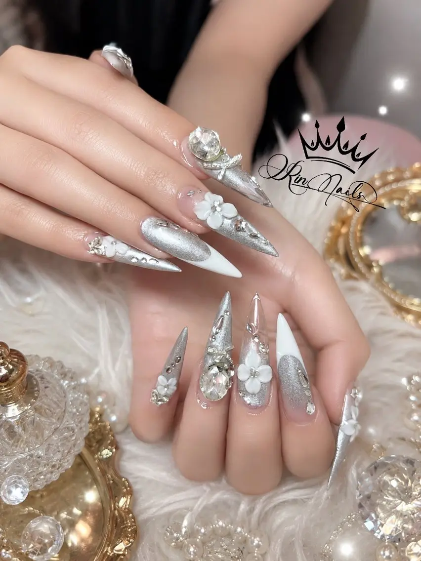 ネイル Rin.nails ネイルサロンのネイルデザイン