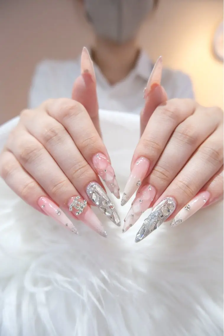 ネイル ジェルネイル 持ち込み ネイルチップ ハンドネイル Anmi Nail Nanaのネイルデザイン