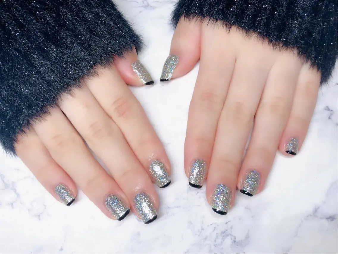 オフ込みフレンチ🌟 ハンドorフット ⚠︎︎カラーベース（お好きなベースカラーの上にフレンチができるメニュー♡）の写真