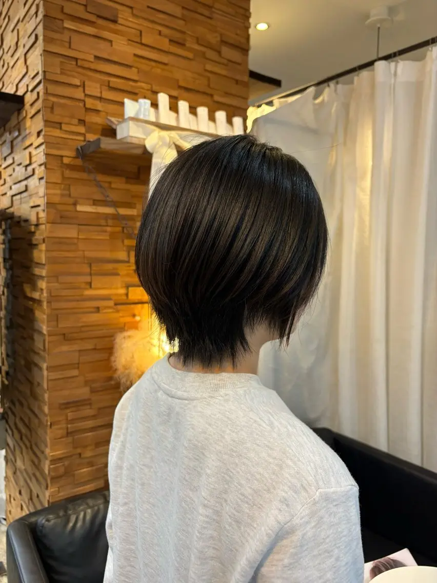 ショート ショートヘア 顔周りカット ピンク カラー🩰りりのヘアスタイル