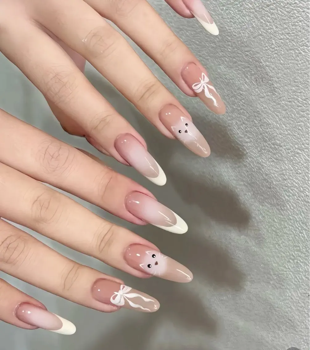 ネイル アートネイル オーロラネイル チークネイル フレンチネイル ガラスフレンチ 🎀🎀YooLi Nail Salonのネイルデザイン