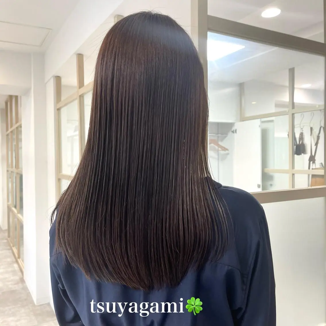 ロング カラー 黒崎 勝巳のヘアスタイル