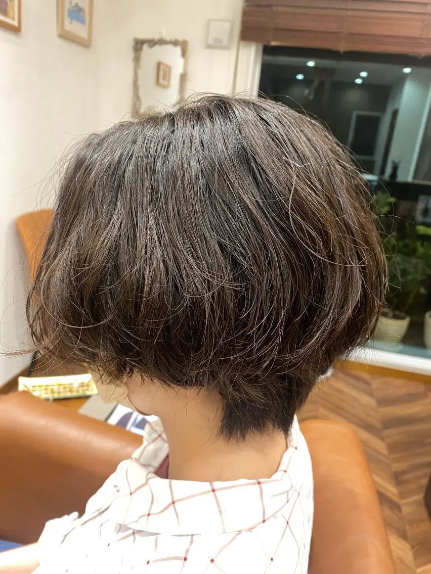 ショート パーマ 【似合わせカット 】🦋岩崎 美保🐾のヘアスタイル