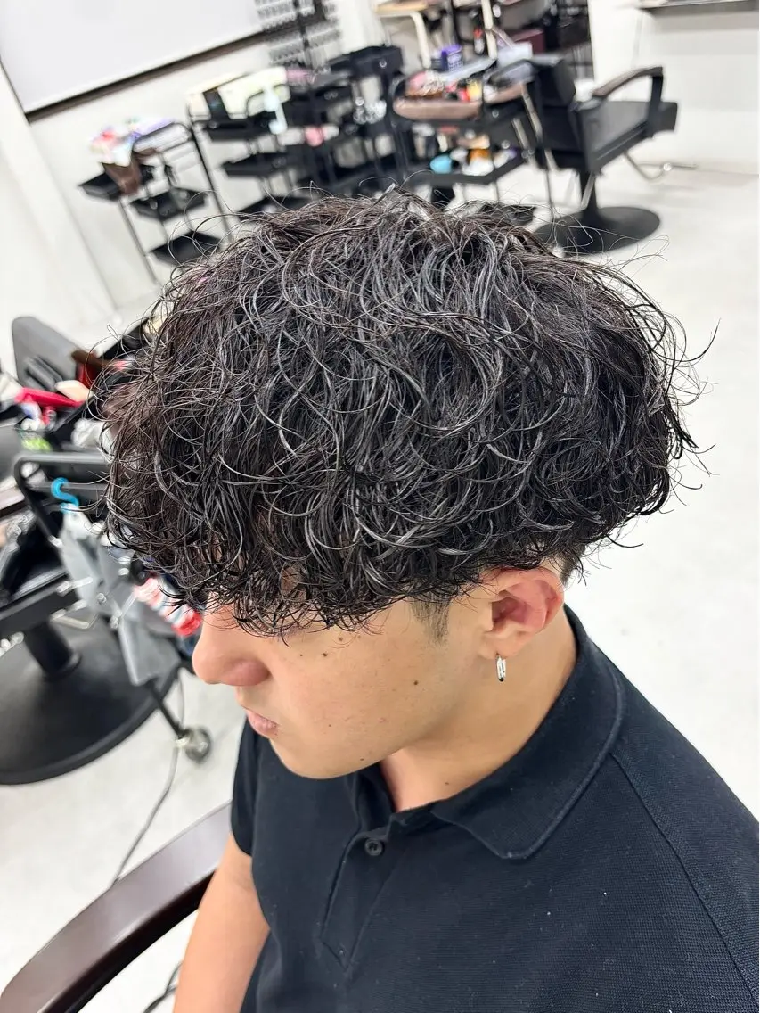 パーマ メンズ メンズパーマ カット パーマ KanedaRio パーマ/フェードのヘアスタイル