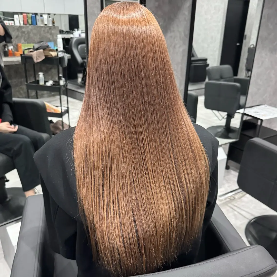 【カットもカラーもまとめてしたい方✂️🫧】カット✂︎+ブリーチなし透明感カラー+シルクケアトリートメントの写真