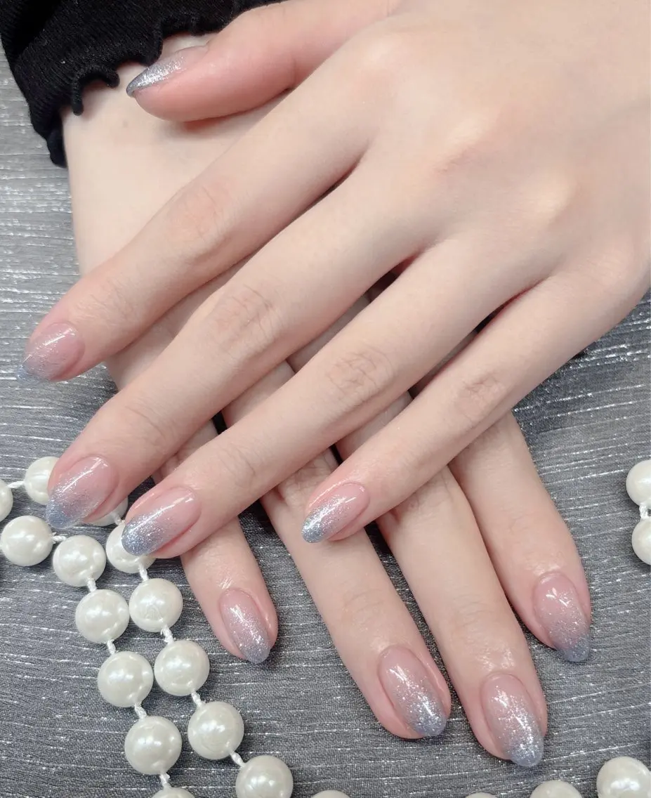 [Hand] ラメグラデーション 900色からお好きな色を選びいただけます。是非お試しください♪の写真