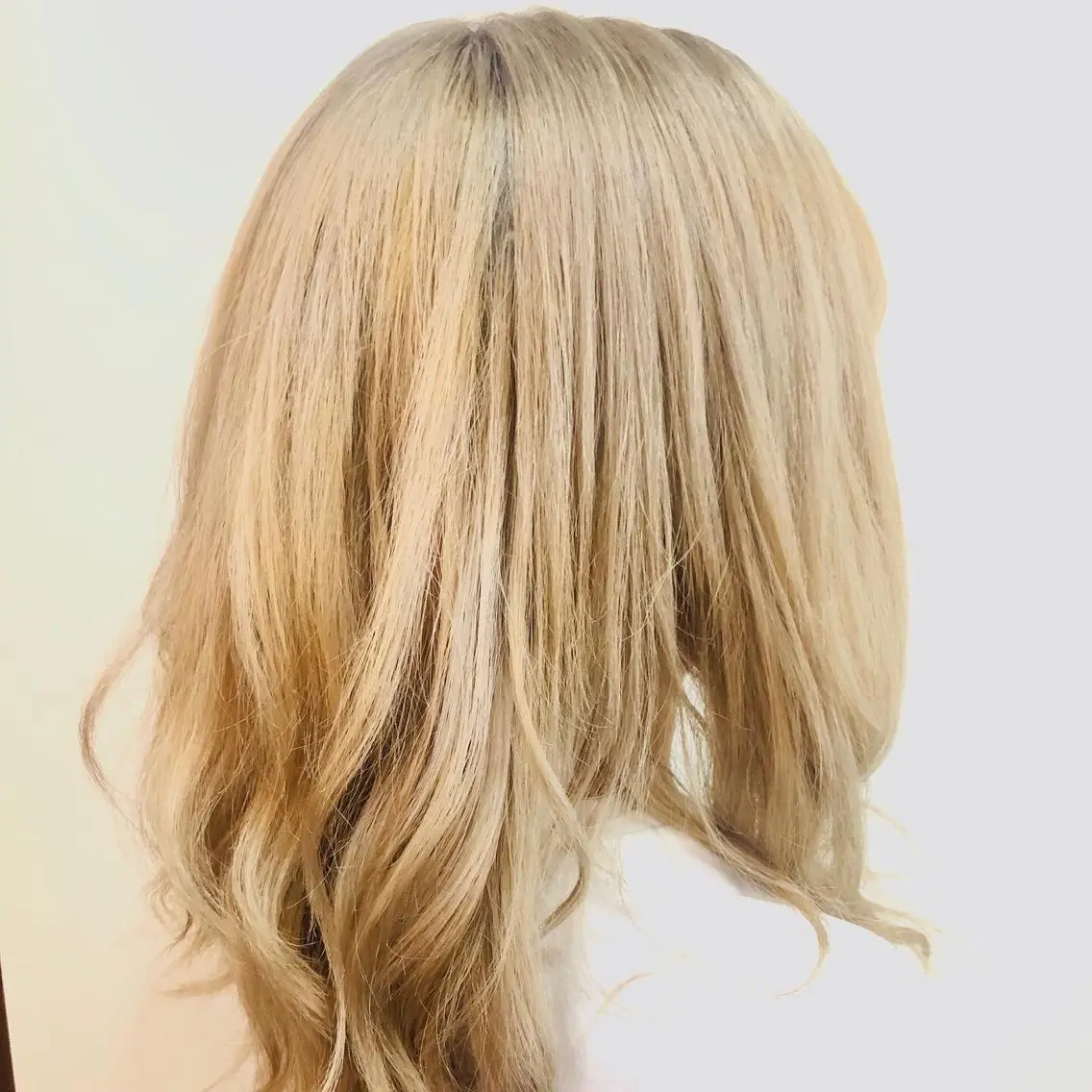 ミディアム カラー ヘアアレンジ ブリーチ ブロンド 🍀アレンジ簡単ヘア ☘️石田万里奈🍀のヘアスタイル
