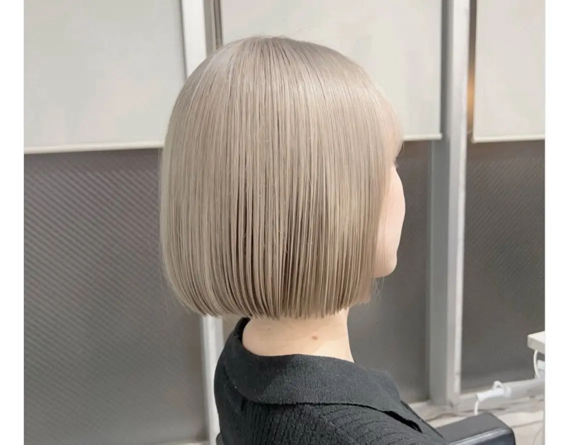 ショート カラー グレージュ ヘアカラー 表参道/ハイライト バレイヤージュのヘアスタイル