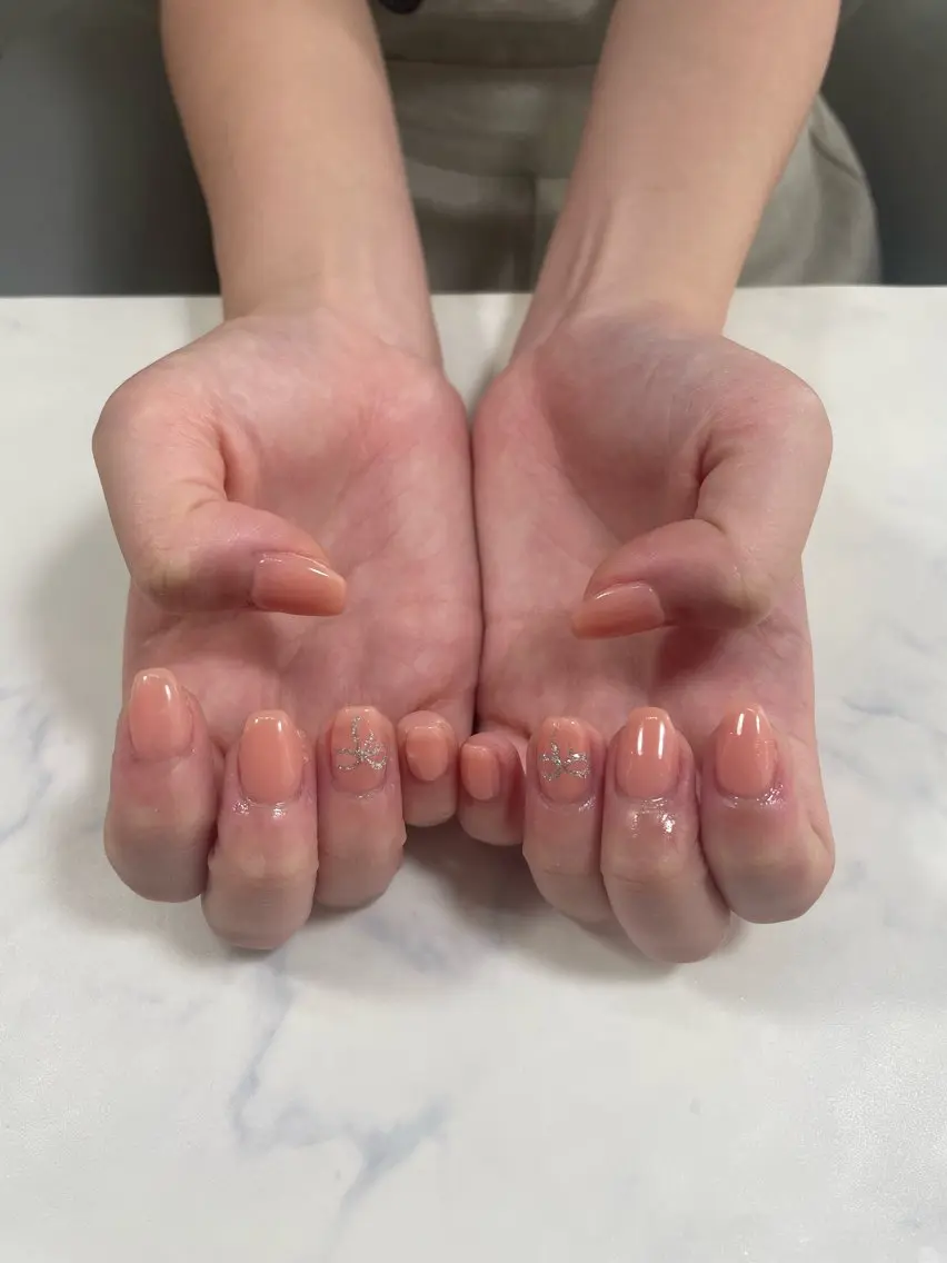 ネイル ピンク ピンクベージュ リボン ハンドネイル 心愛 Knailのネイルデザイン