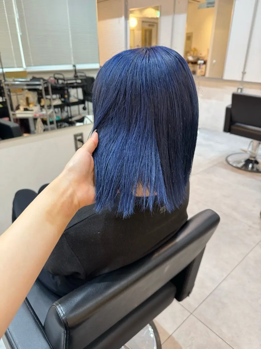 ショート カラー ブリーチ ケアブリーチ トリートメント 黒田 千晴のヘアスタイル