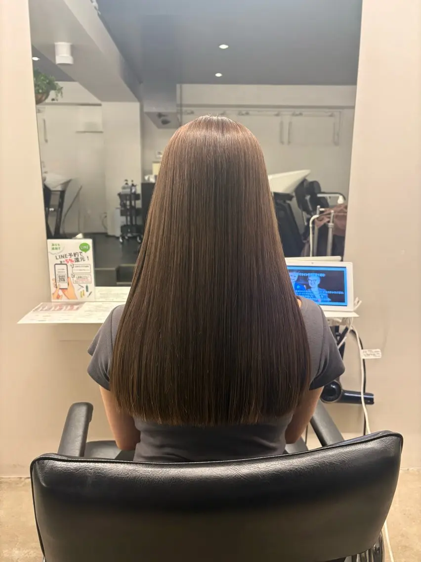 ロング ヘアカラー トリートメント OMURA MINORIのヘアスタイル