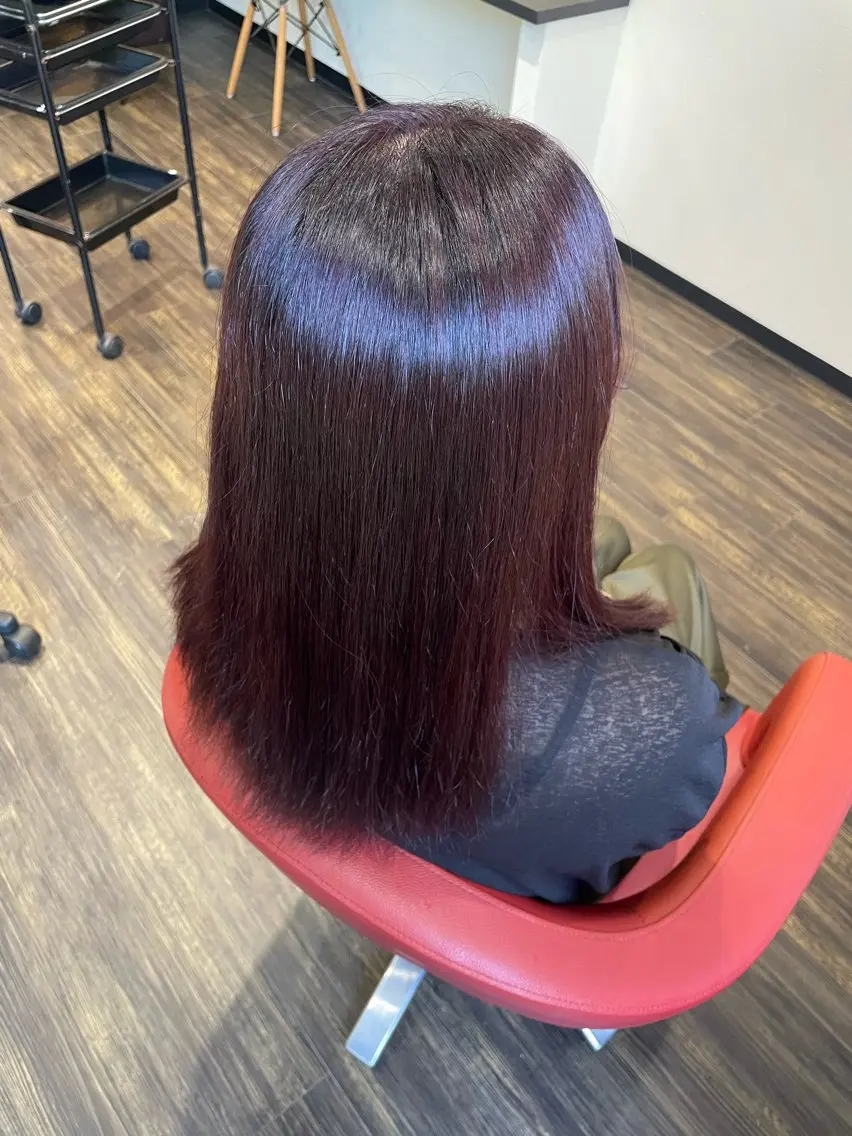 カラー レッドカラー 脇 麻紘のヘアスタイル