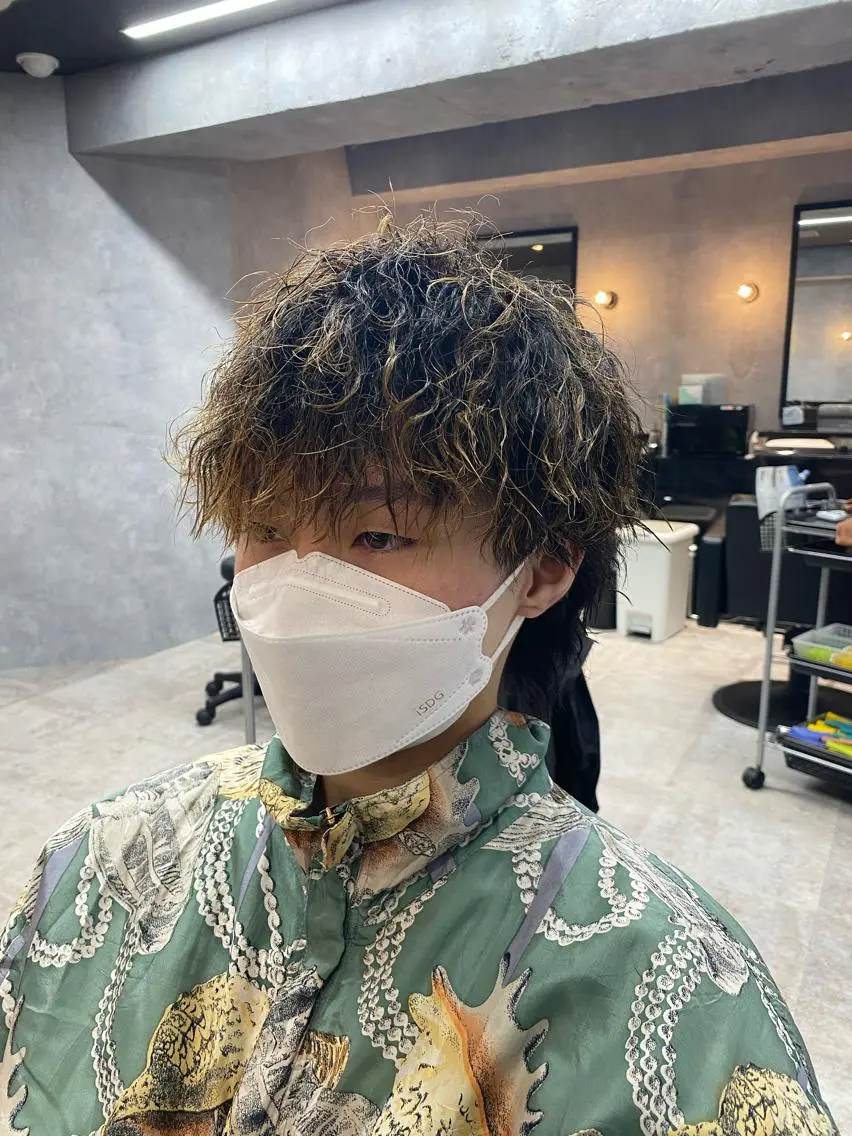 【🔥ミニモ限定🔥】⚡️バチバチにキメたい方にオススメ⚡️メンズスタイルカット+ツイストスパイラルパーマ+メッシュ🐯の写真