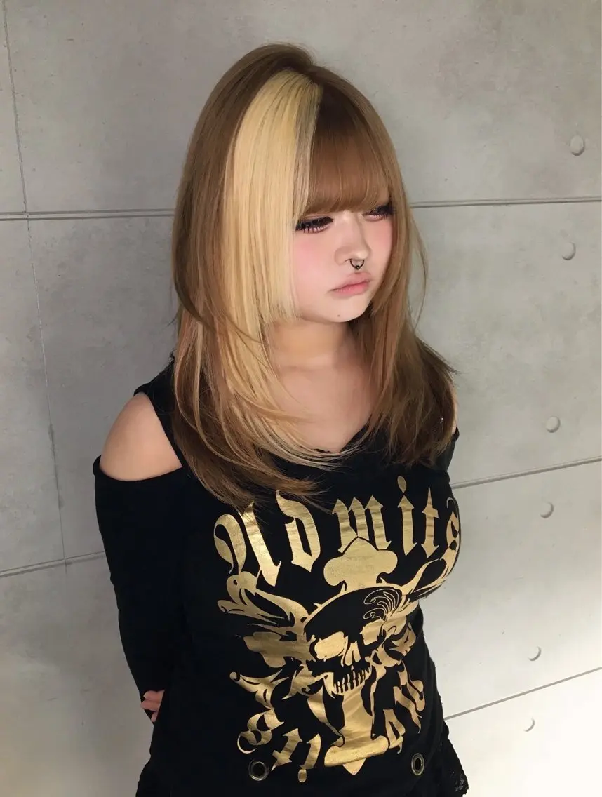 セミロング ヘアカラー トリートメント Hanaka🪷 ニュアンス×レイヤーのヘアスタイル