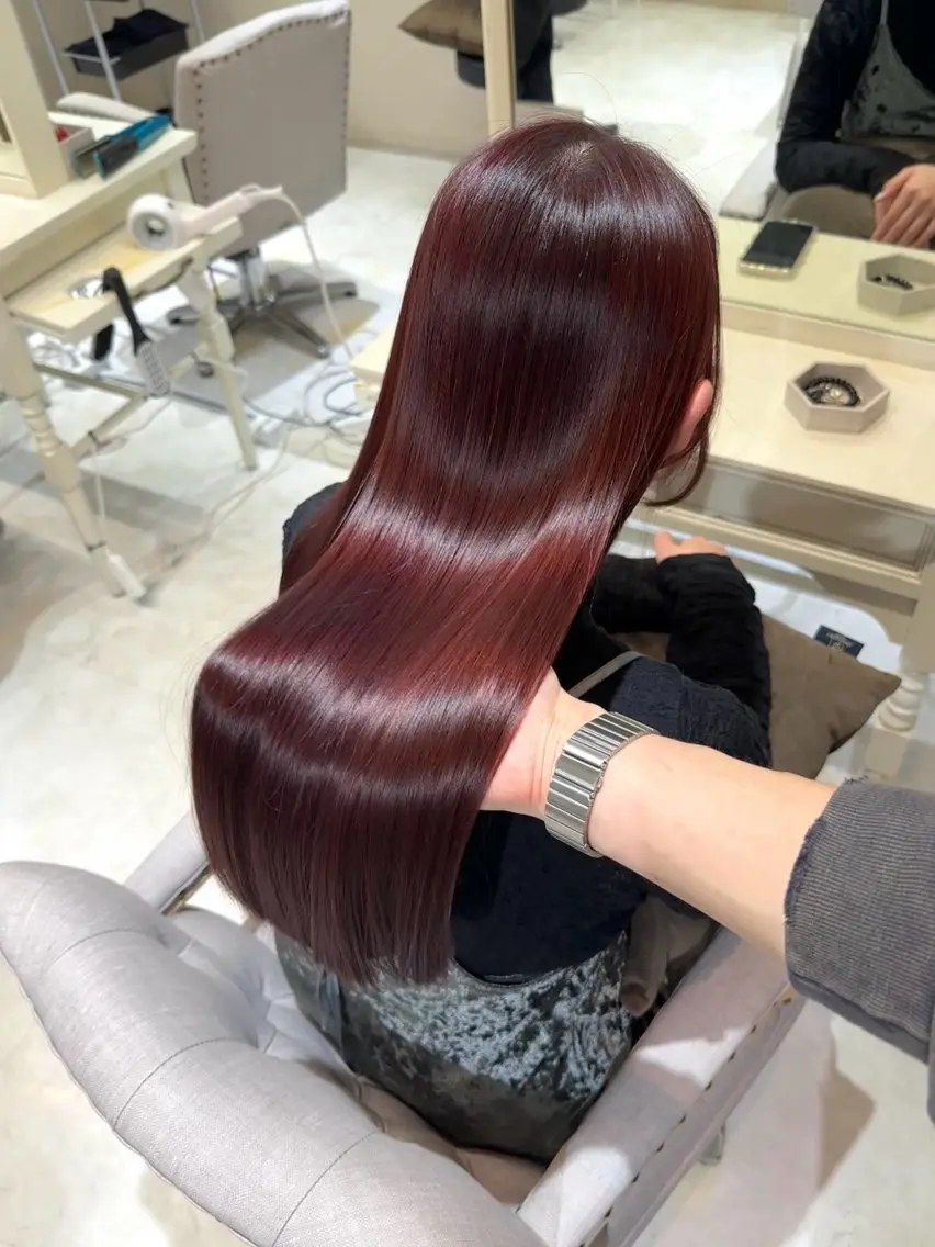 ロング 顔まわりレイヤー 髪質改善 レイヤーカット ロング 縮毛矯正 ヘアカラー 縮毛矯正 トリートメント 酸性縮毛矯正モデル/ 梅田/咲音のヘアスタイル
