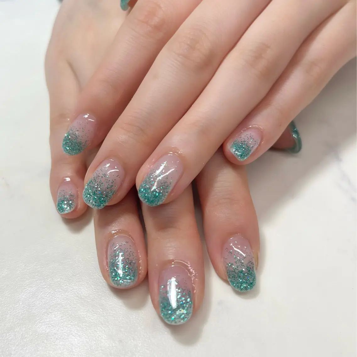 ネイル グラデーション ラメ(グリッター) ラメグラデーション Knail . iのネイルデザイン