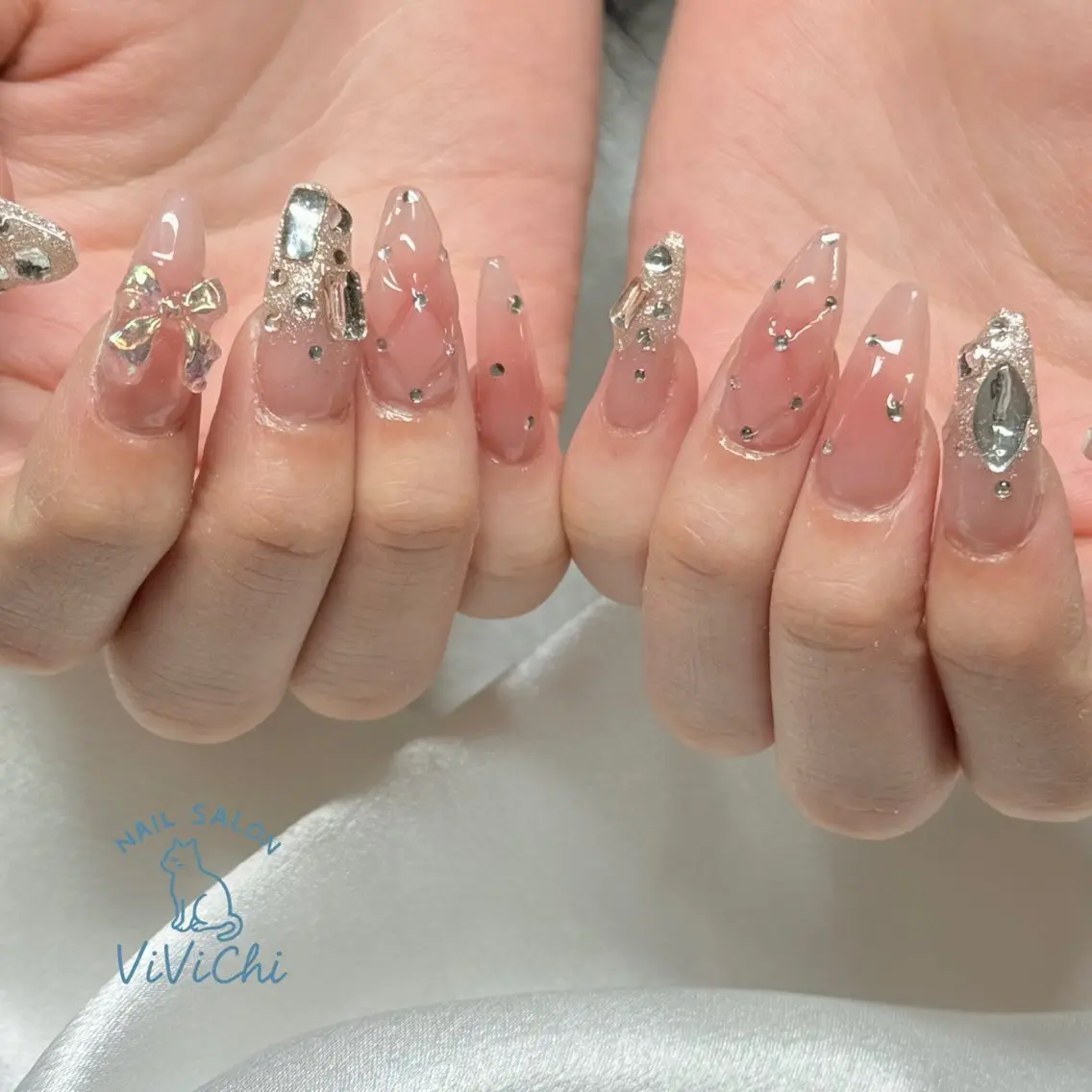 ネイル ハンドネイル ViViChi 梨帆のネイルデザイン