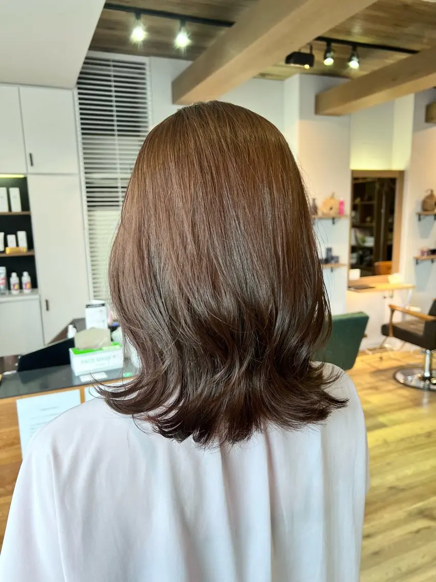 ロング カラー ベージュカラー ヘアカラー トリートメント ツキダテ ユイのヘアスタイル