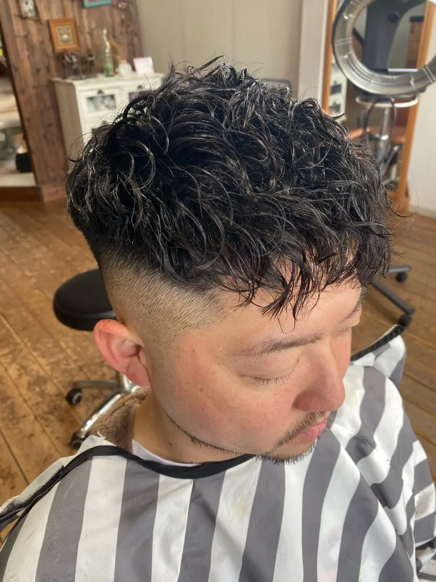 メンズ タカハシ ユウヤのヘアスタイル