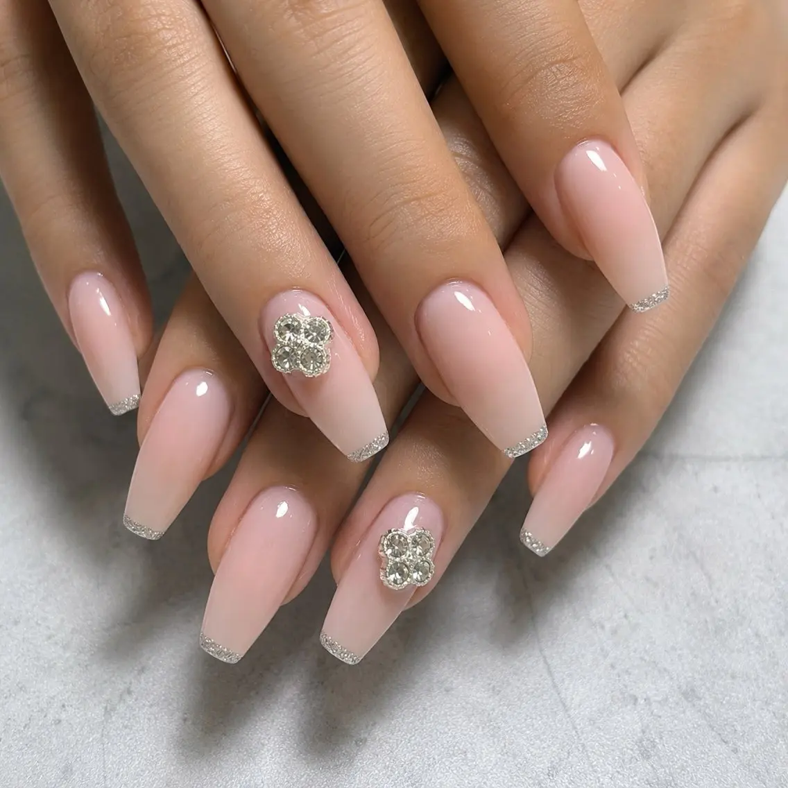 【大流行💗】オフ有無OK!💅ラメライン入りワンカラー✨️の写真