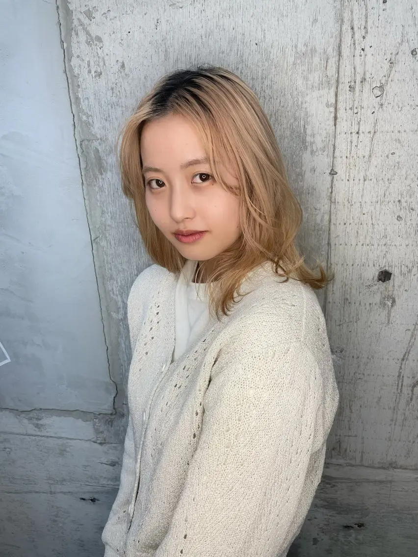 ミディアム ヘアカラー ショート/レイヤー/ ツヤ髪/なかちゃんのヘアスタイル
