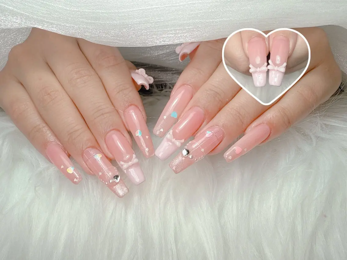 ネイル 長さ出し ガーリー 韓国ネイル ロングネイル 持ち込み Nami nail salonのネイルデザイン