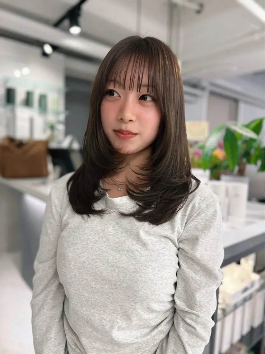 カット sena⌇ベージュ⌇ ブリーチなしWカラーのヘアスタイル