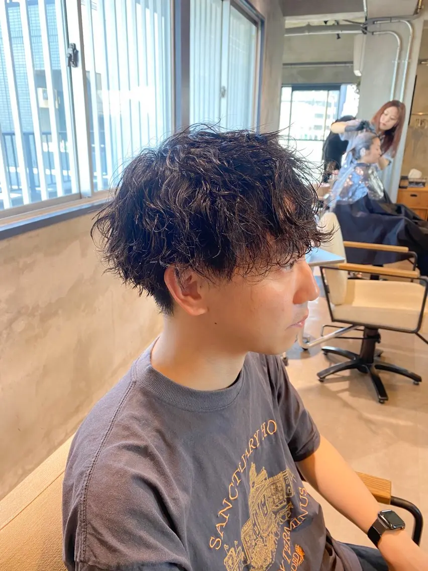 メンズ メンズパーマ カット パーマ ♠️暗髪レイヤー♠️ 中山唯斗のヘアスタイル