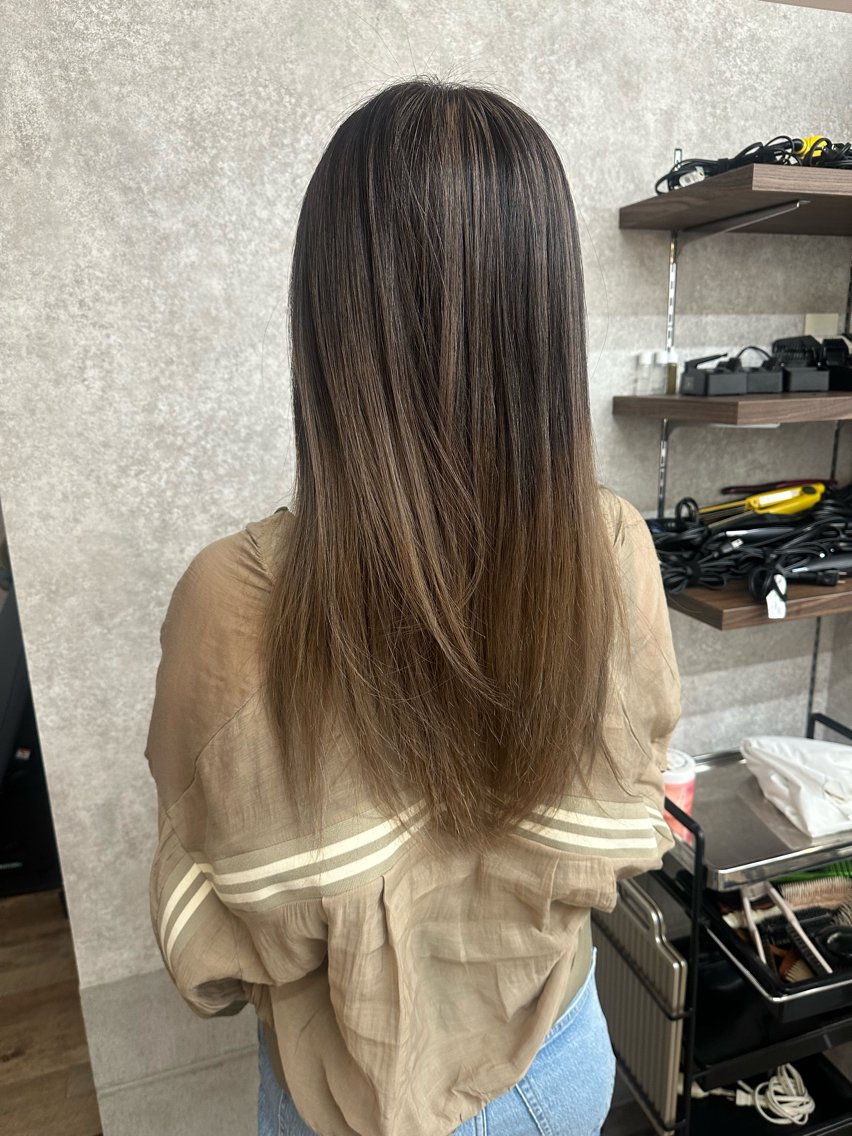 ロング カラー 糀元(後藤) 花純のヘアスタイル