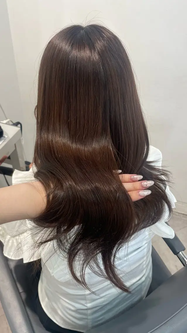 ロング カラー ヘアアレンジ ブラウンカラー ショコラブラウン 透明感カラー ヘアカラー Kana 艶カラー透明感カラーのヘアスタイル