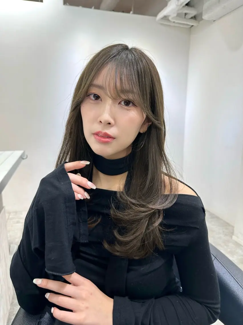 セミロング カラー ミディアムレイヤー 添田晃基のヘアスタイル