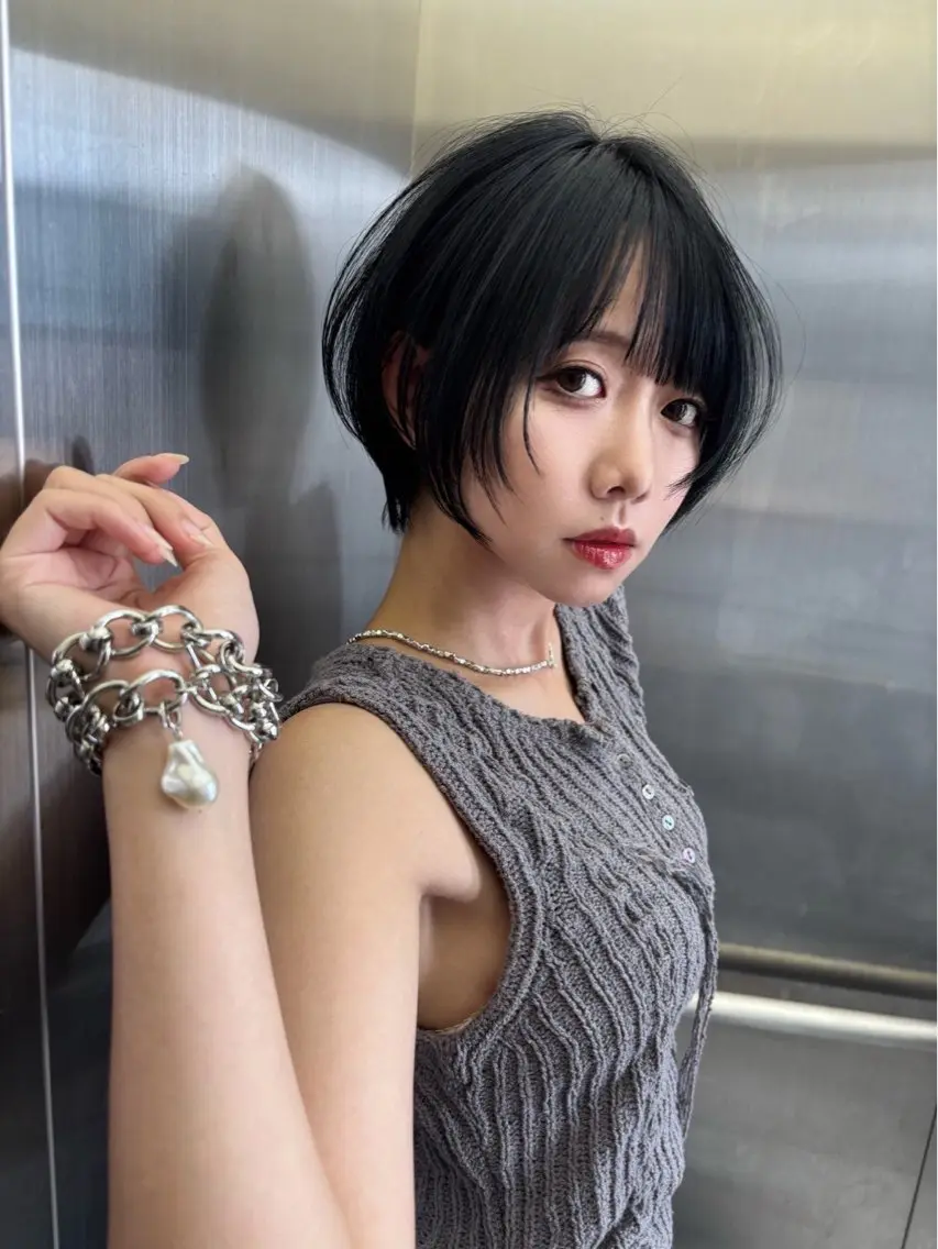 ショート カラー カット ヘアカラー トリートメント Lond Bloom 天神ショート/ボブのヘアスタイル
