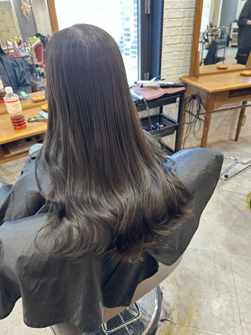 ロング ヘアカラー FUJII MARINのヘアスタイル