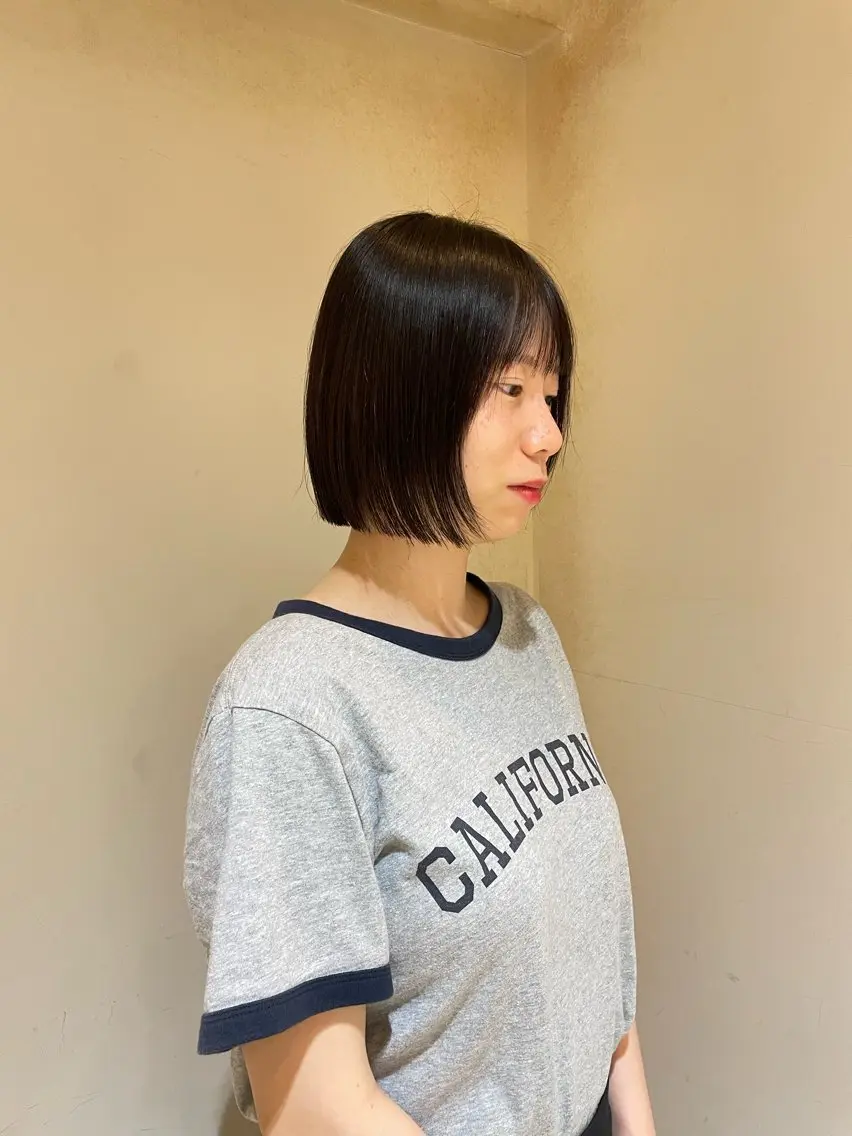 ショート ボブ カット 長谷 若奈のヘアスタイル