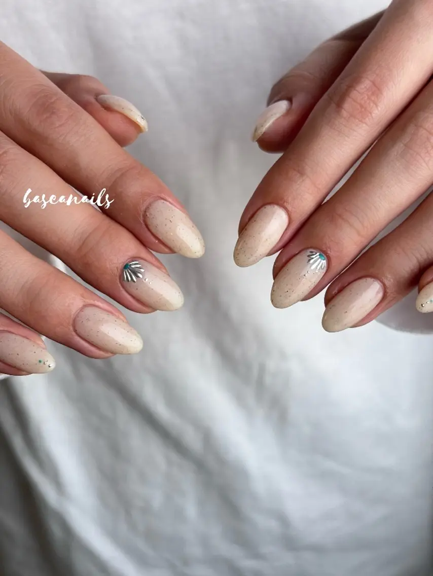 ネイル シンプルネイル ハンドネイル 枚方 Basea nails Minaのネイルデザイン